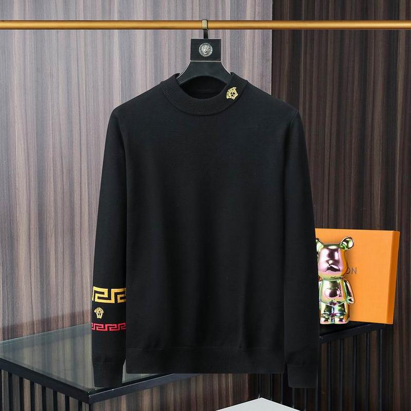 Versace Men's Sweater 100